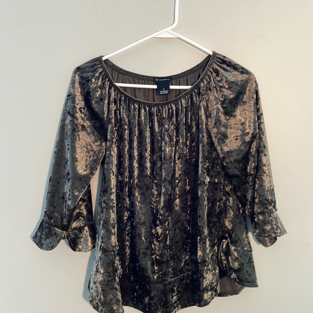 New Directions boho crushed velvet peasant shirt